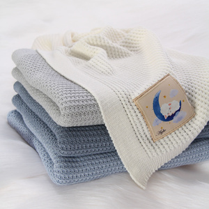 Bambusz-pamut baba / csecsemő takaró Bambini szürke 80x100 finom