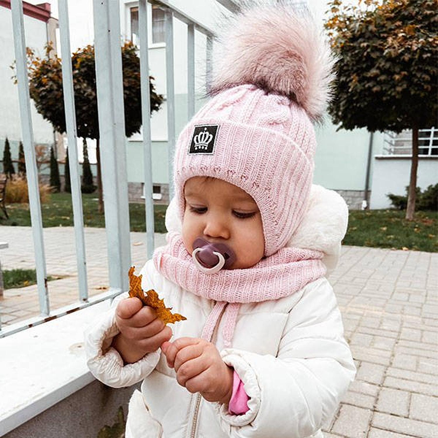 Lány téli szett: sapka és csősál bézs Tigra