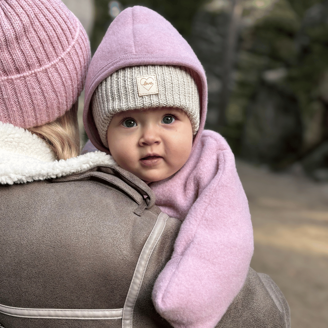 Havannai krémszínű, 100% extra finom merinói gyapjú téli sapka lányoknak