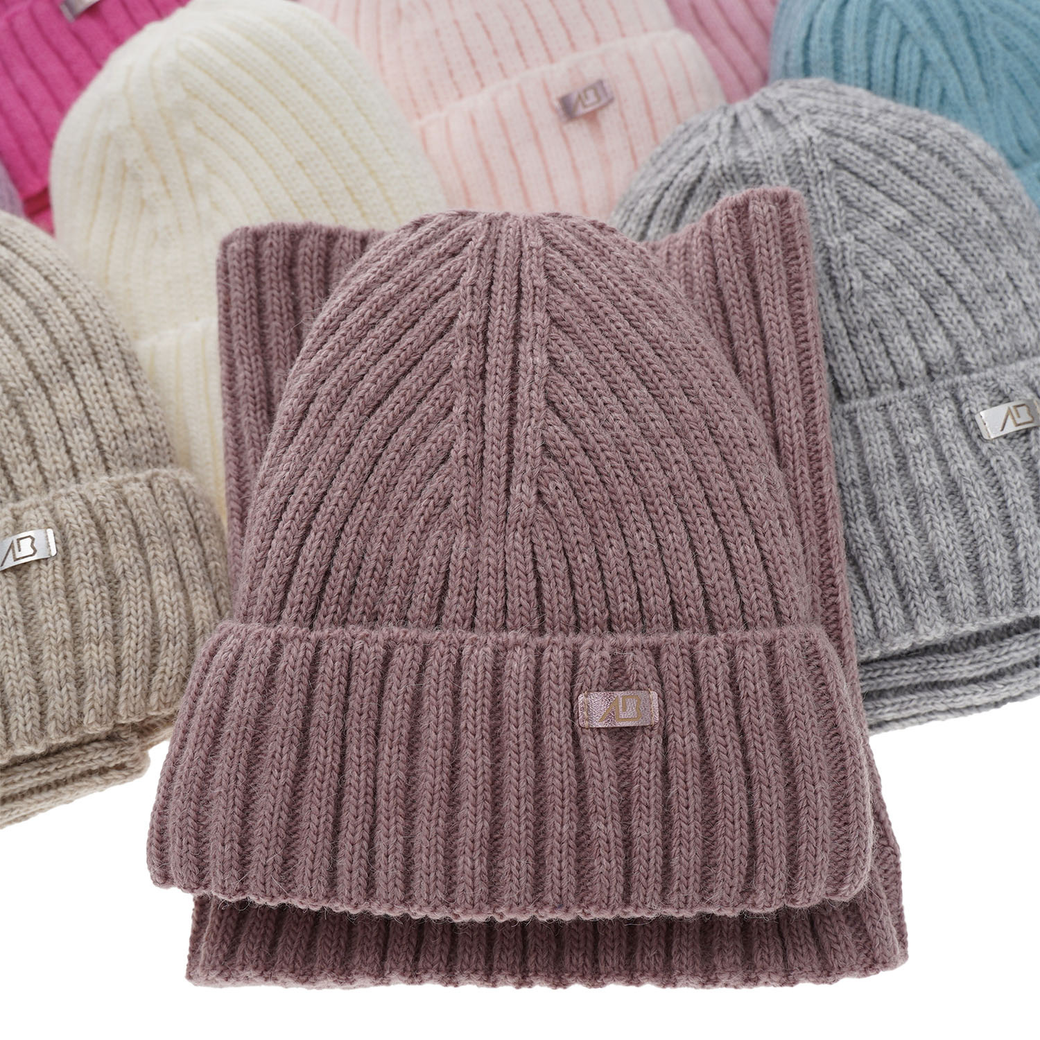 Lány szett: sapka és téli körsál rózsaszín Valentine