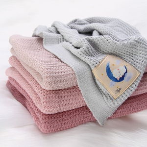 Bambusz-pamut baba / csecsemő takaró Bambini szürke 80x100 finom