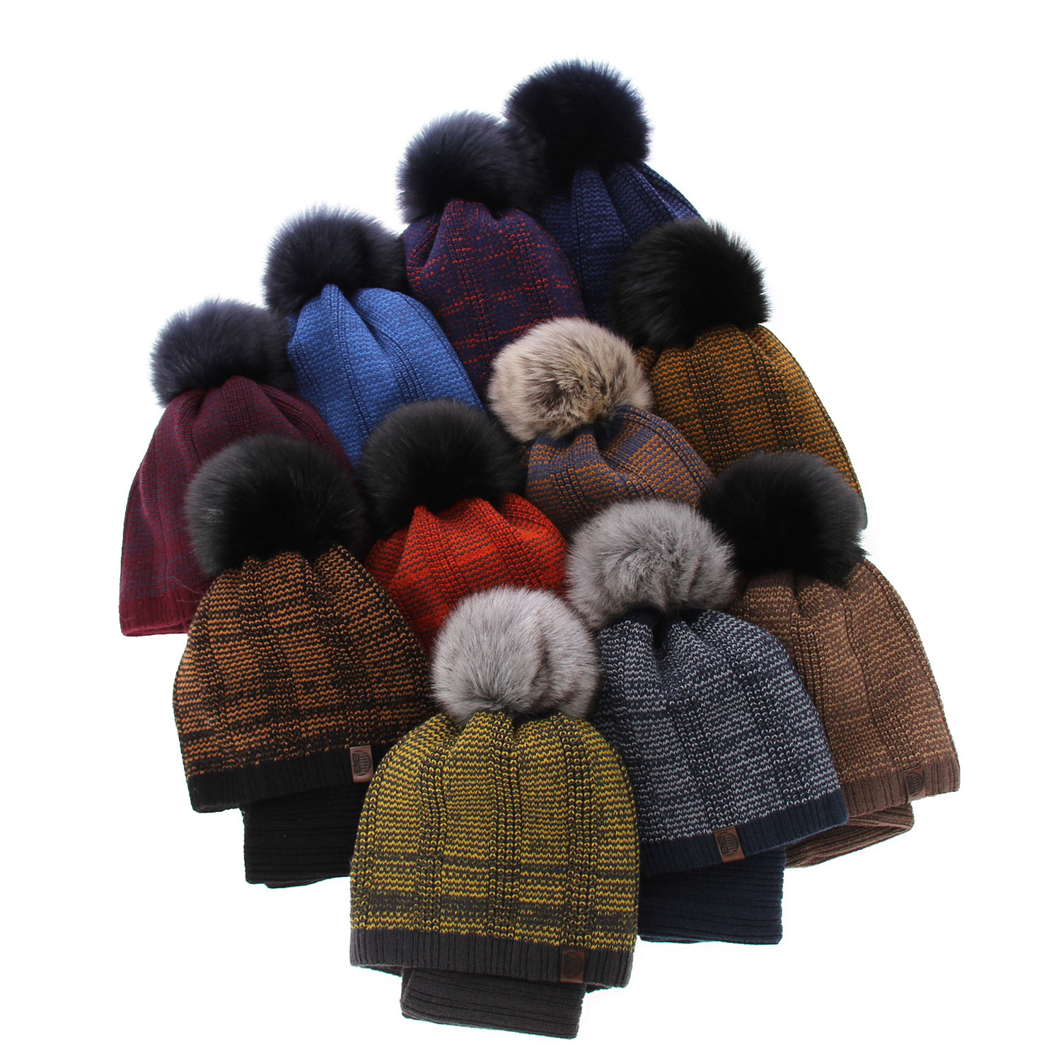 Fiú téli szett: pomponos sapka és fekete csősál Harison