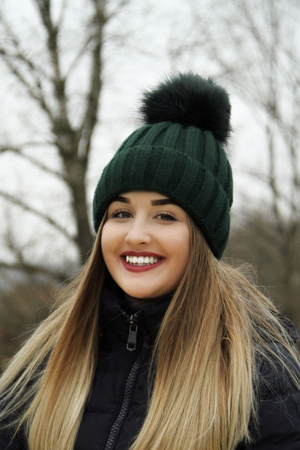 Női téli sapka pomponnal rózsaszín Mokka