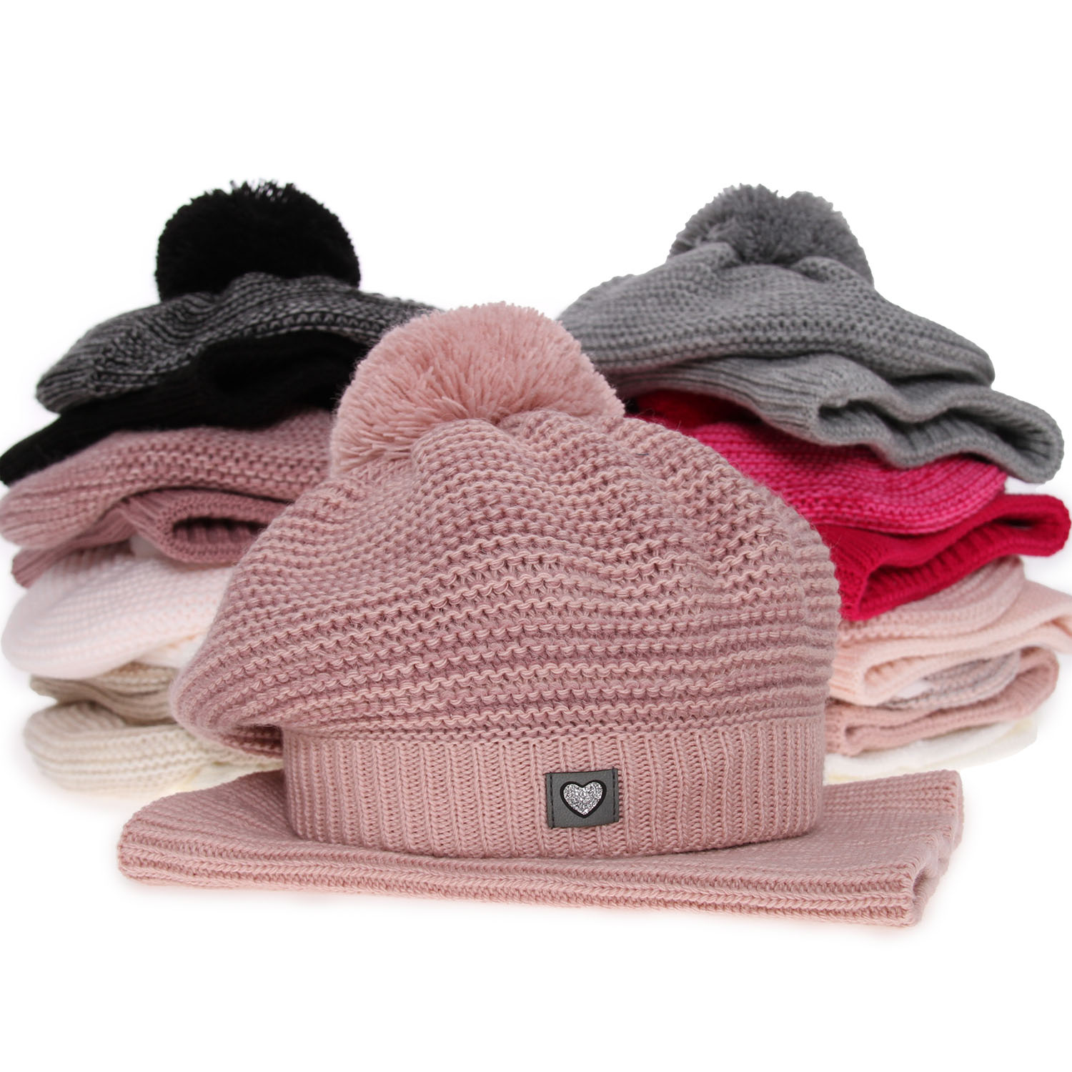 Téli szett lányoknak: rózsaszín pomponos svájcisapka és csősál Lira