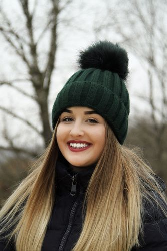 Női téli sapka pomponnal rózsaszín Mokka