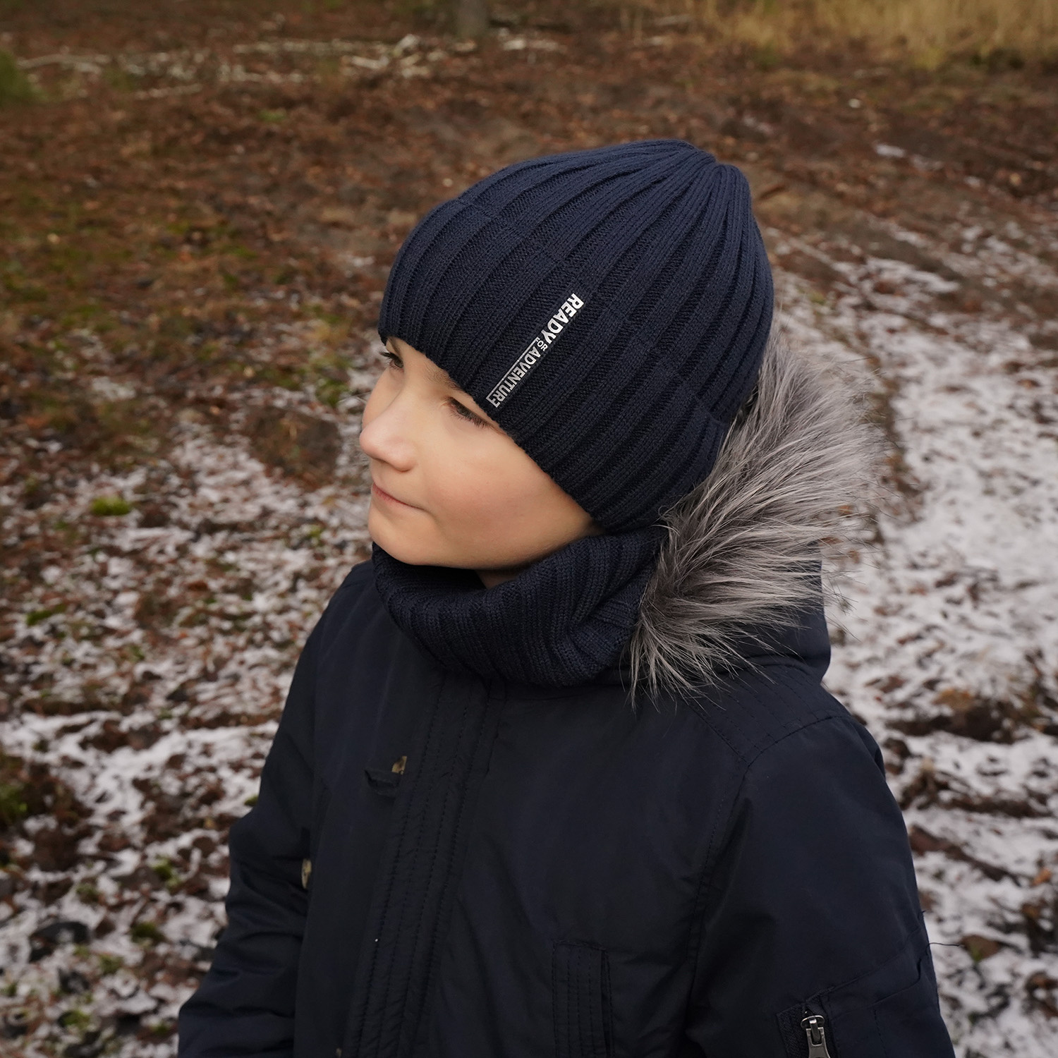Téli szett fiúknak: sapka és sál sötétszürke Livido.