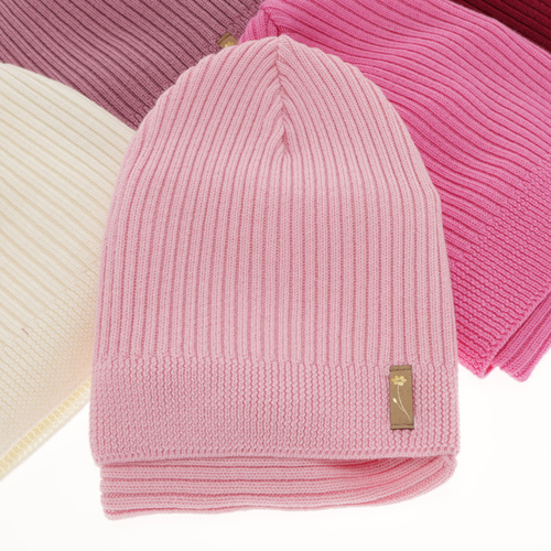 Őszi/tavaszi szett lányoknak: sapka és sál teve 100% gyapjú extrafine merinó Chelsie