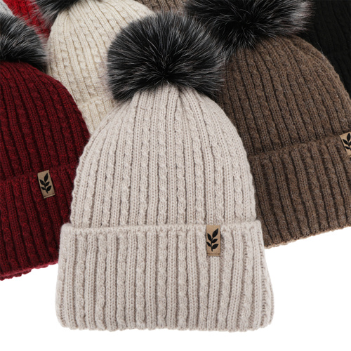 Női téli sapka, barna, pomponnal, Calista