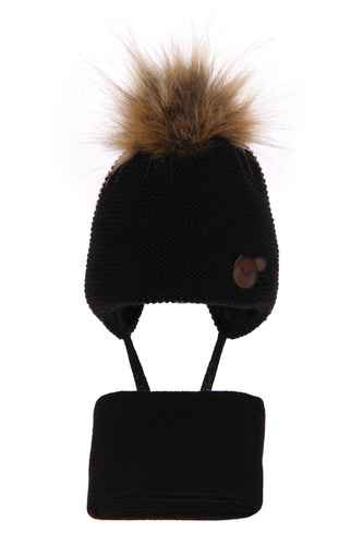 Téli szett fiúknak: pomponos sapka és fekete sál Banksi