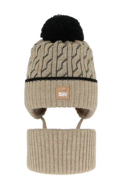 Fiú téli szett: sapka és bézs sál - tuba bojtokkal Pikolo
